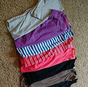 Lot of 11 maternity shirts. Size XS/S